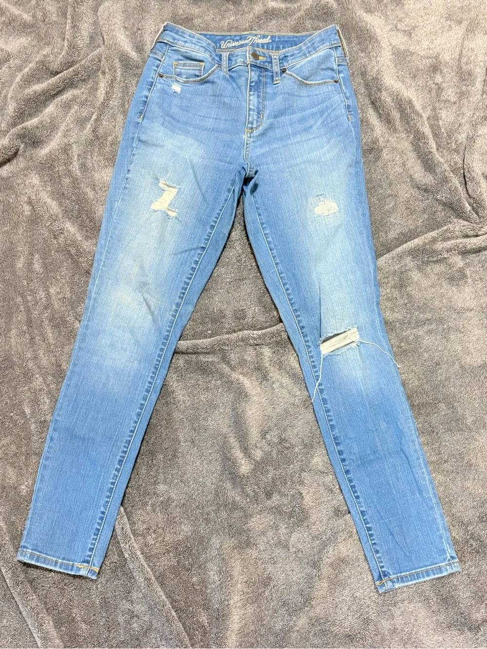 Universal Thread Light Blue Ripped Skinny Jeans - Picture 1 of 4